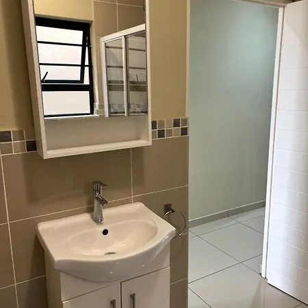 Modern Tranquil Stay East London Buitenkant foto