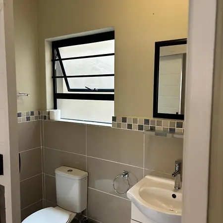 Modern Tranquil Stay East London Buitenkant foto